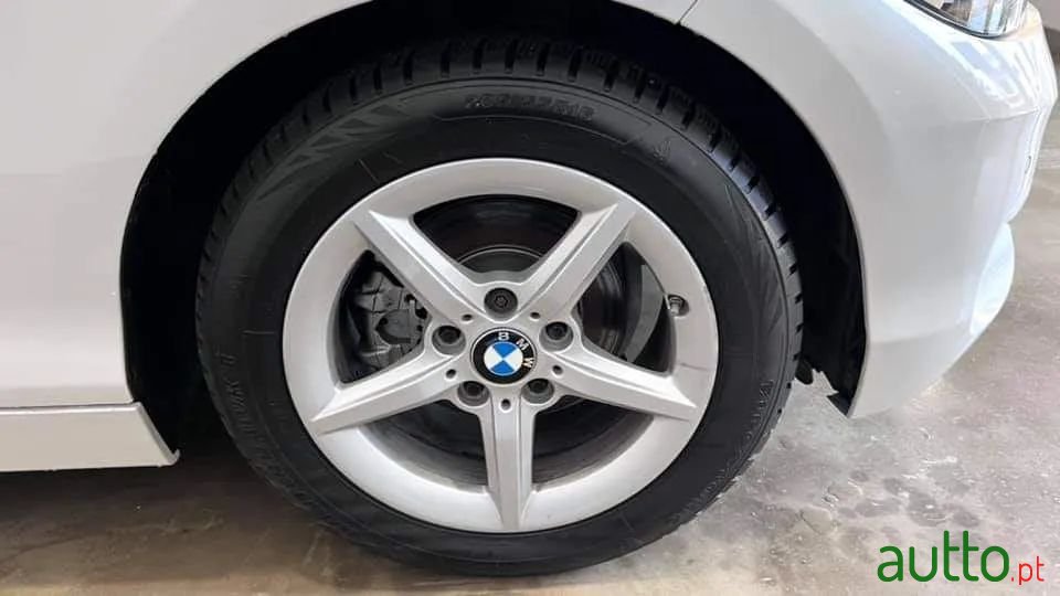 2018' BMW Série 1 D Advantage photo #3