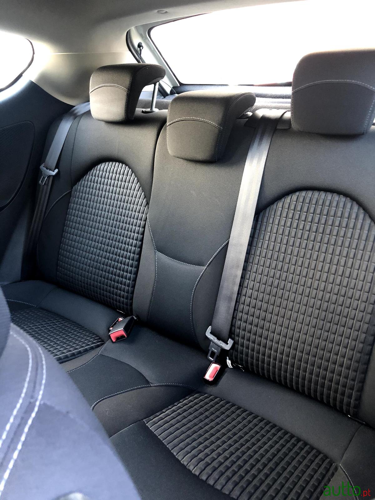 2010' Alfa Romeo MiTo photo #4