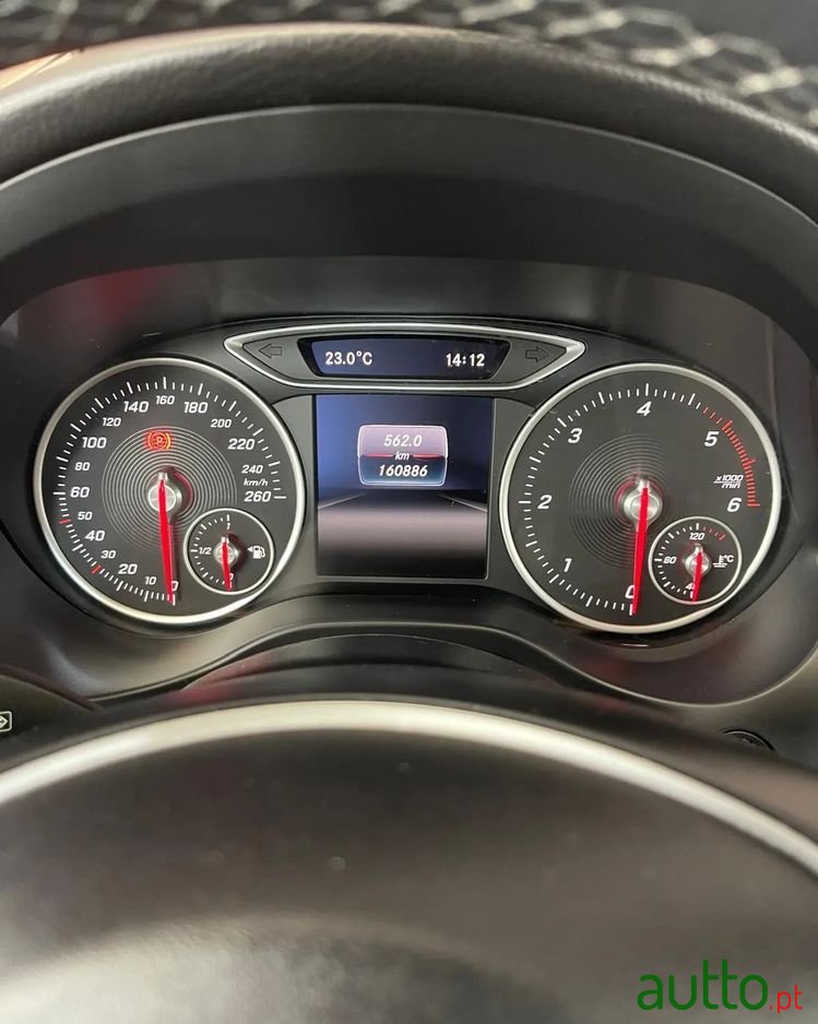 2017' Mercedes-Benz 180 photo #2