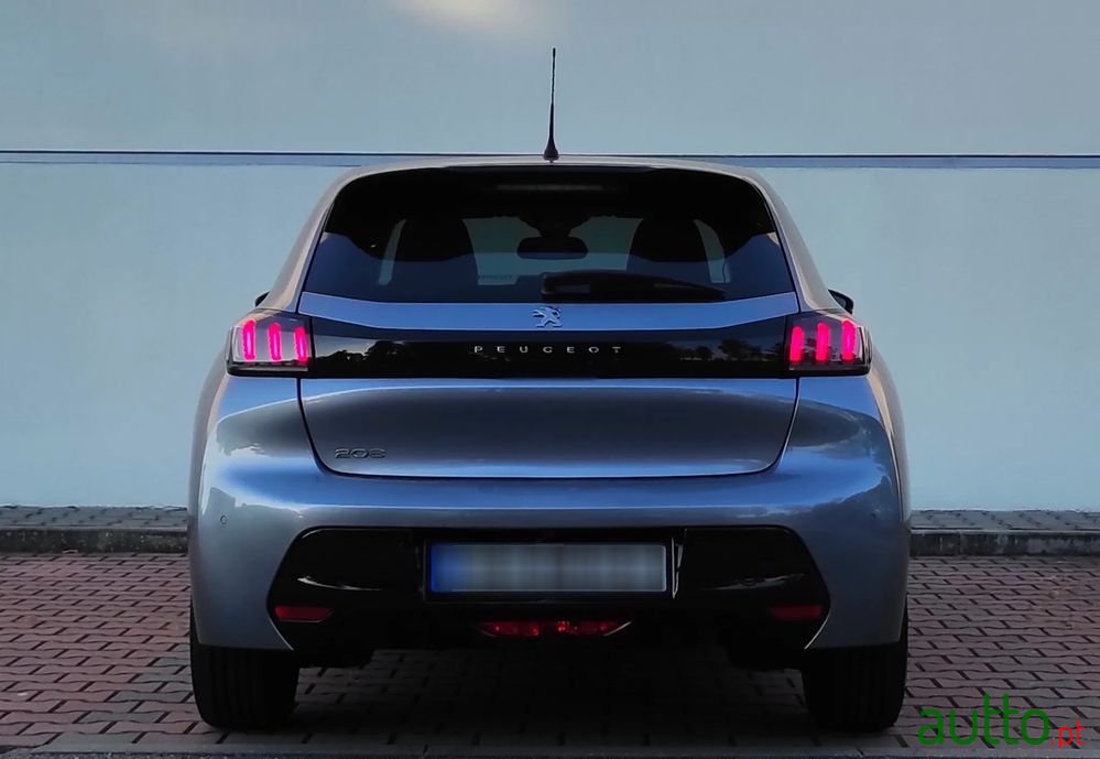 2020' Peugeot 208 photo #4
