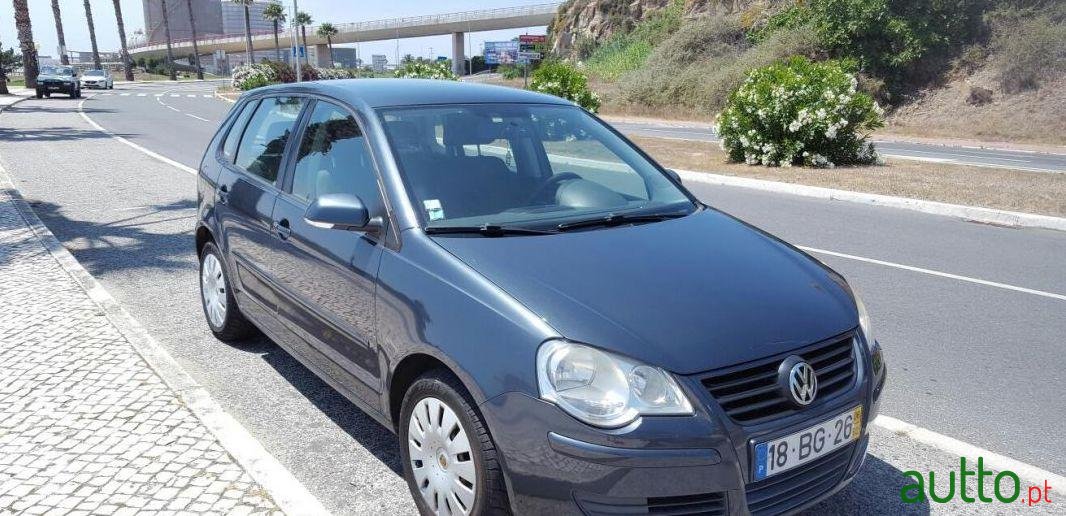 2006' Volkswagen Polo Confortline photo #1