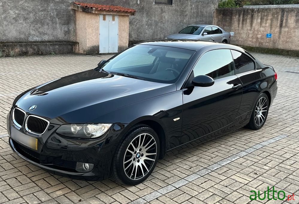 2007' BMW Série 3 D Coupe photo #1