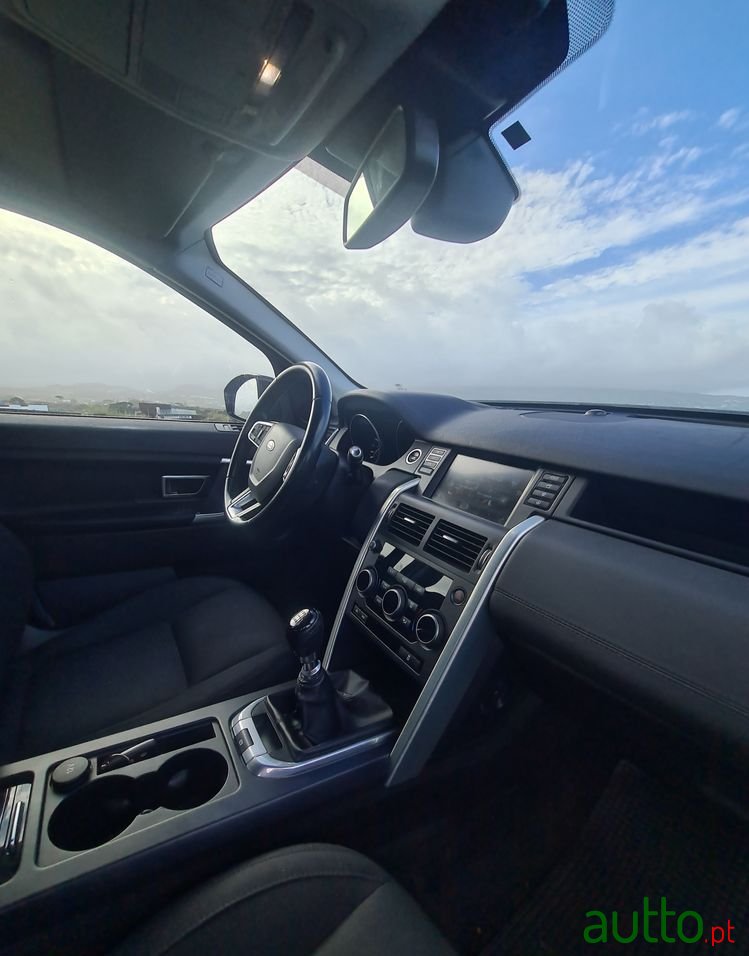 2016' Land Rover Discovery Sport 2.0 Ed4 Hse photo #2