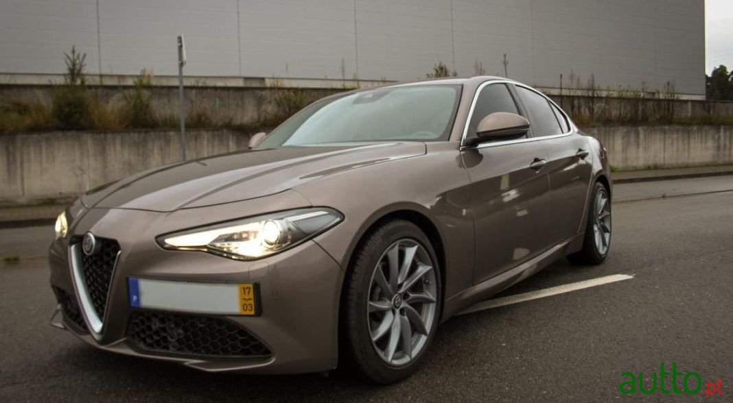 2017' Alfa Romeo Giulia 2.2 D Super photo #1