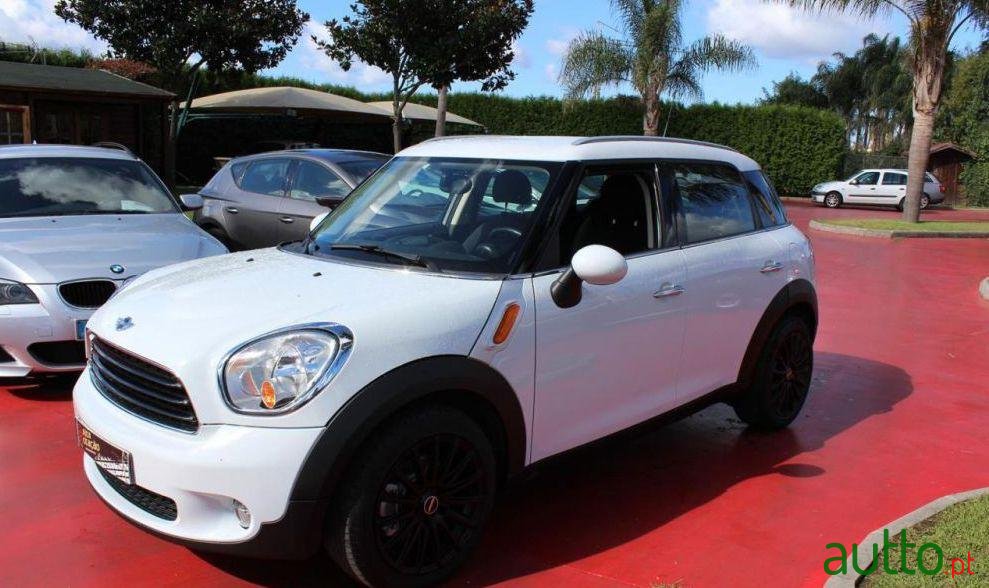 2010' MINI Countryman One D photo #1