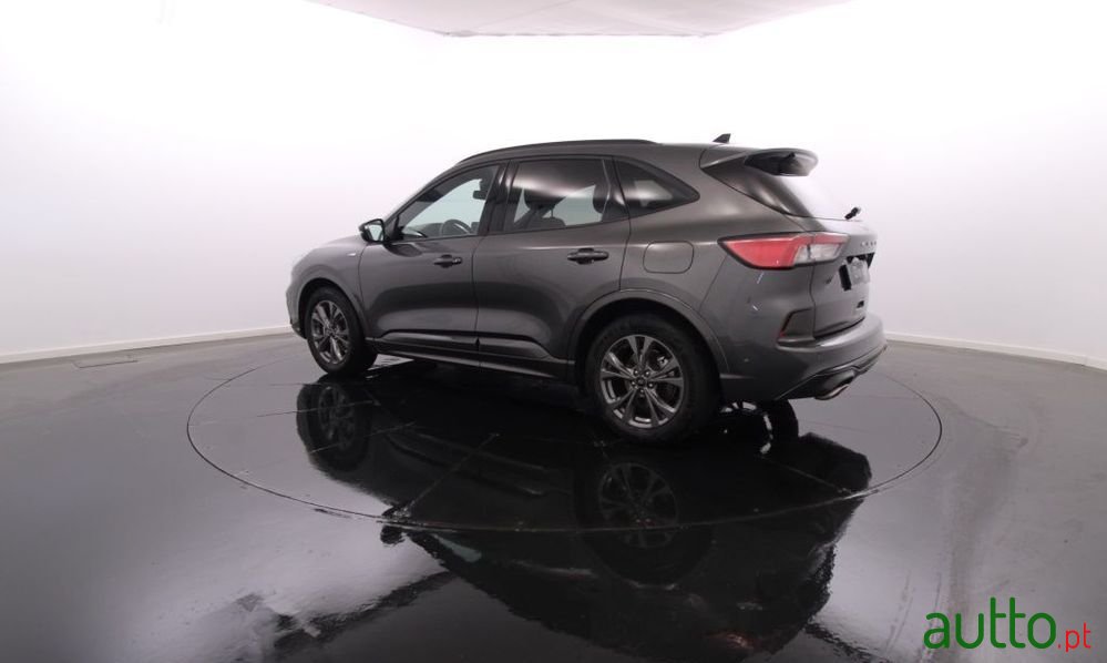 2022' Ford Kuga photo #4