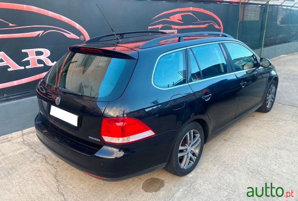 2008' Volkswagen Golf Variant photo #3