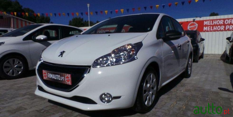 2014' Peugeot 208 1.4 Hdi Access photo #1