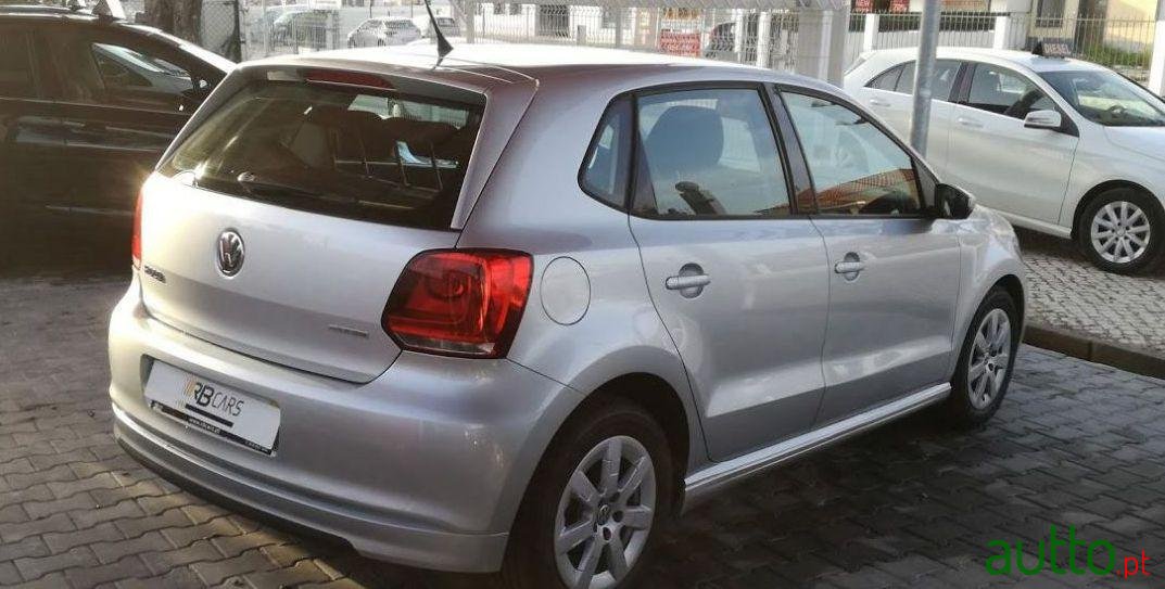 2011' Volkswagen Polo 1.2 Tdi Bluemotion photo #1