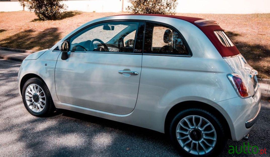2014' Fiat 500C photo #2