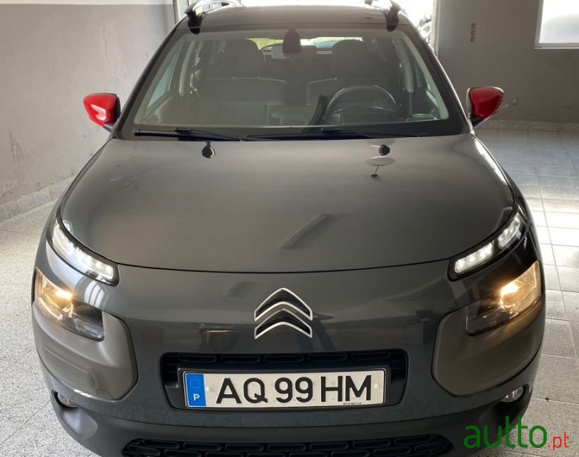 2017' Citroen C4 Cactus photo #2