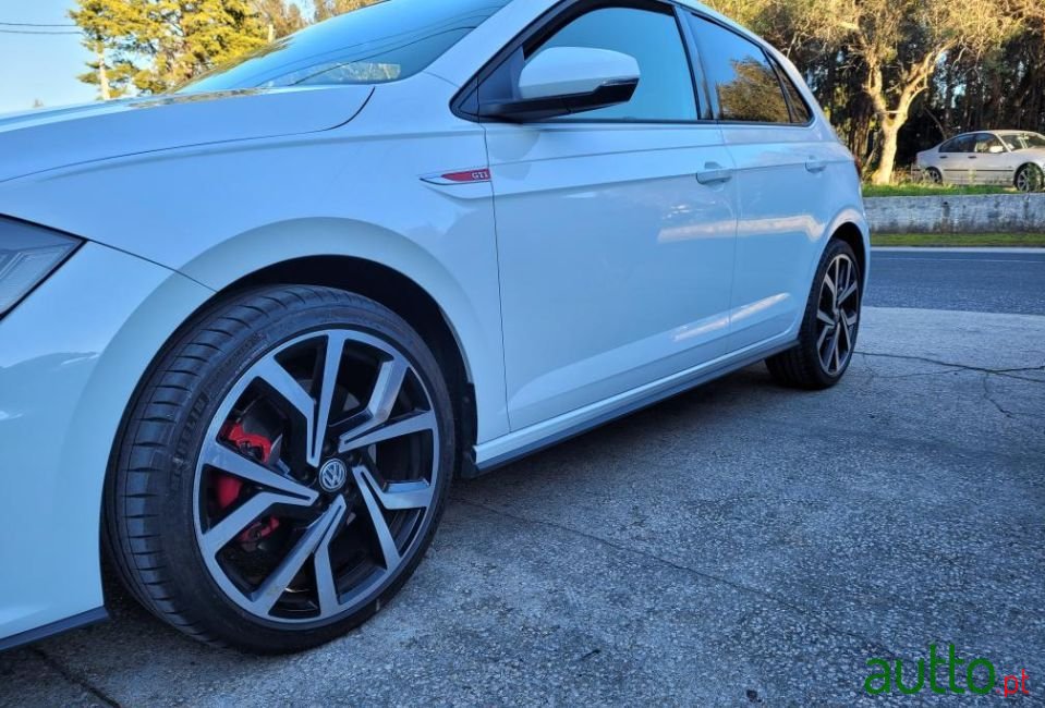 2018' Volkswagen Polo photo #1