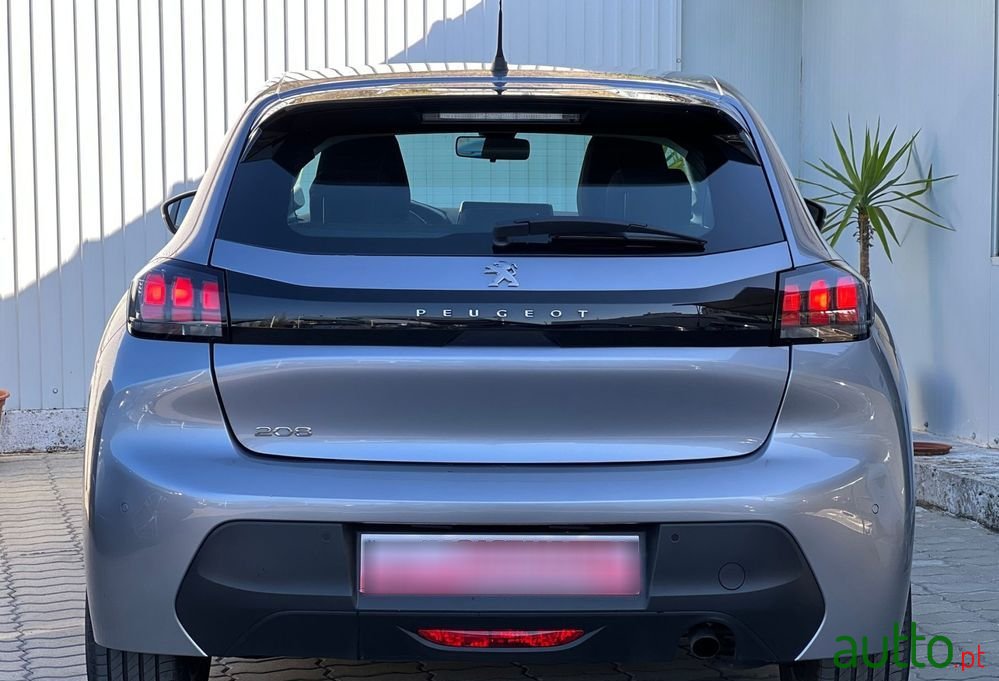 2022' Peugeot 208 photo #5