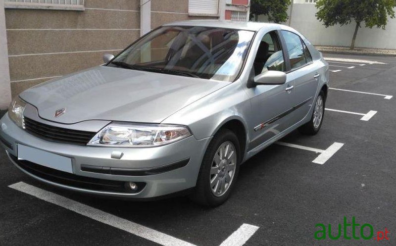 2005' Renault Laguna photo #2