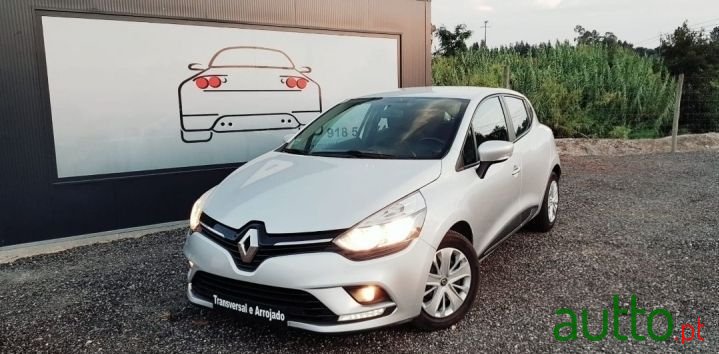 2016' Renault Clio photo #1