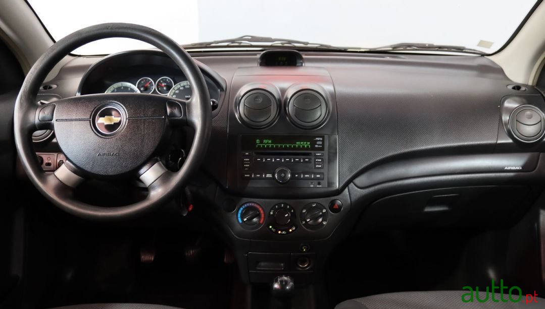 2010' Chevrolet Aveo photo #6