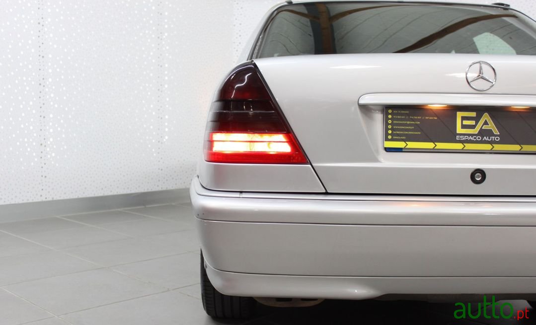 2000' Mercedes-Benz C-250 photo #4
