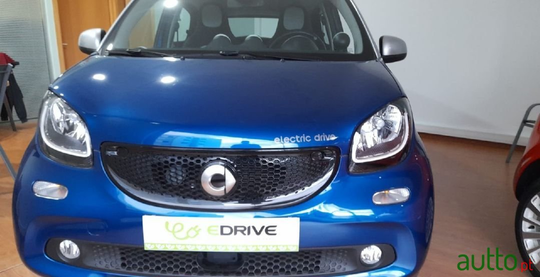2018' Smart Forfour Passion photo #2