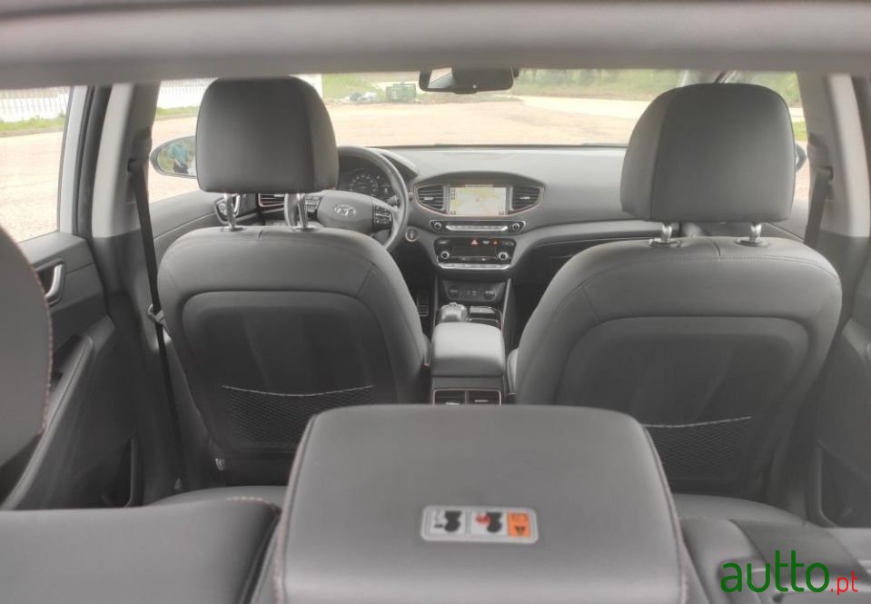 2018' Hyundai Ioniq photo #4