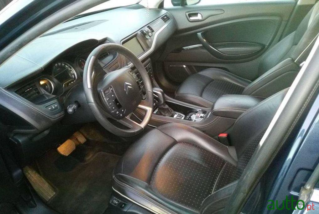 2009' Citroen C5 Tourer 2.7 photo #1