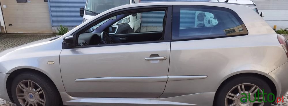 2002' Fiat Stilo photo #4