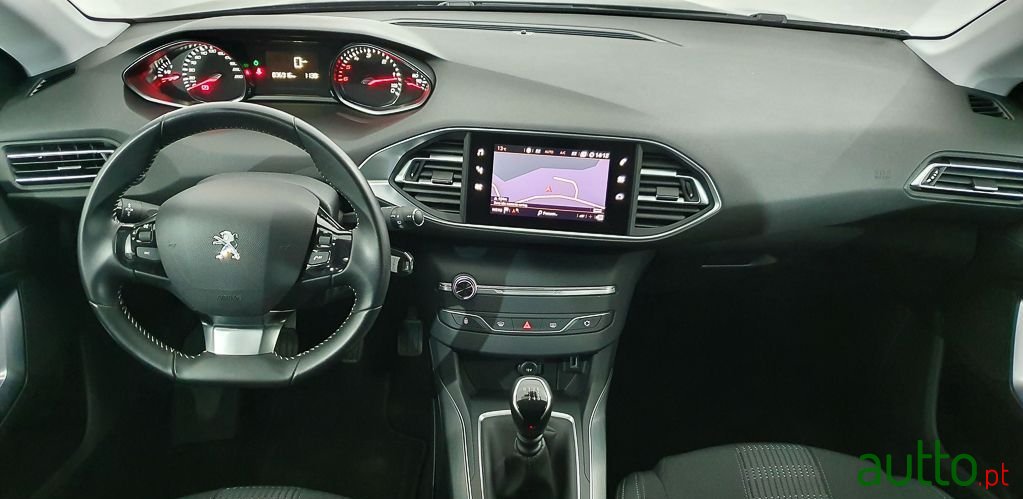 2019' Peugeot 308 photo #4