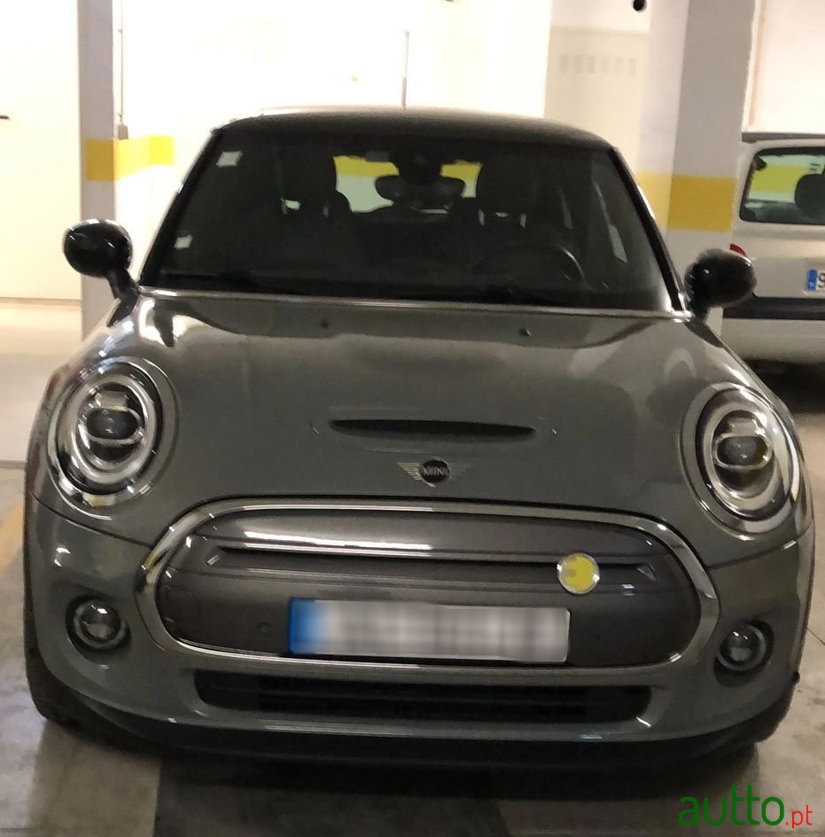2020' MINI Cooper Electric Se photo #1