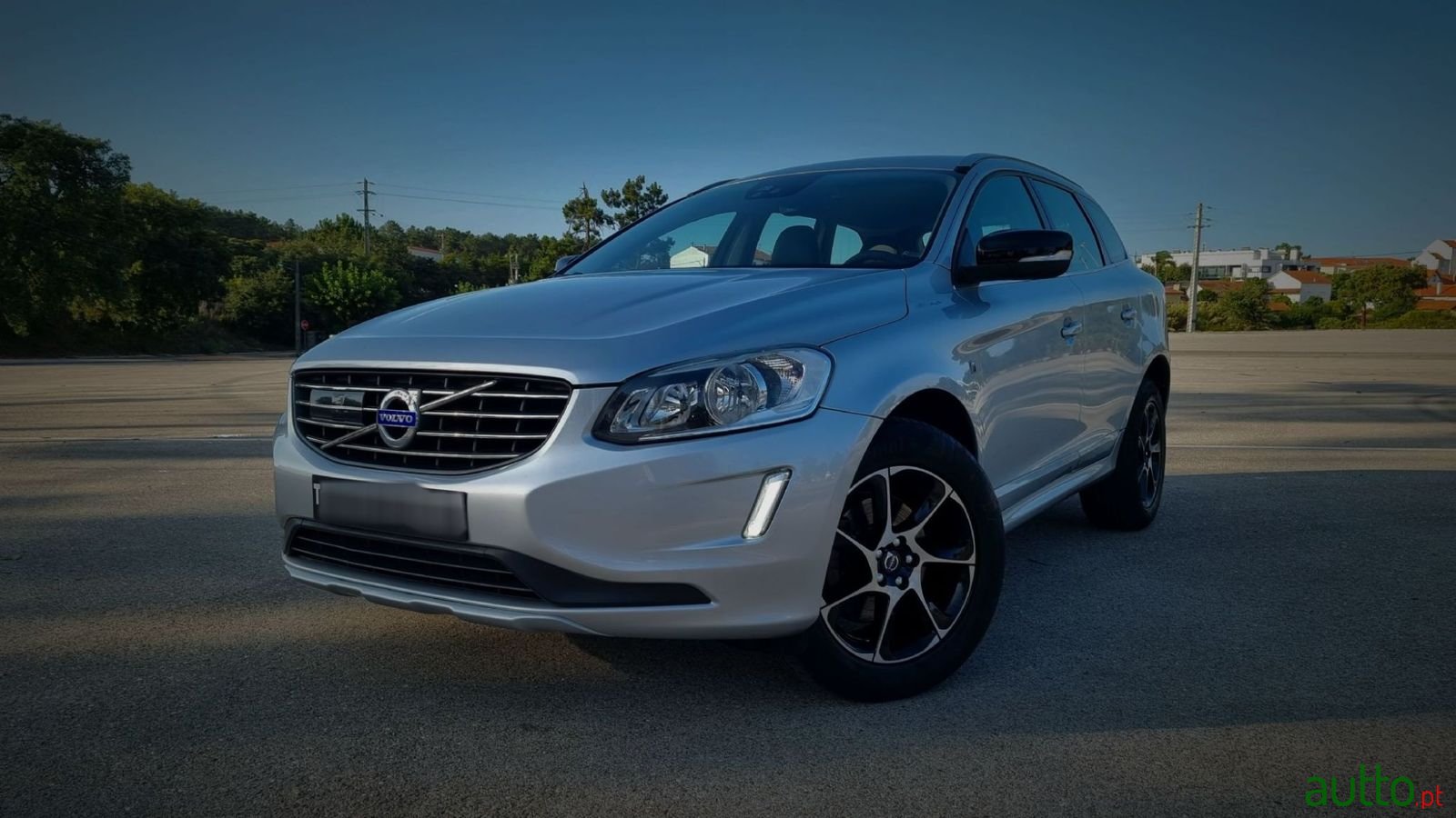 2016' Volvo XC60 photo #1