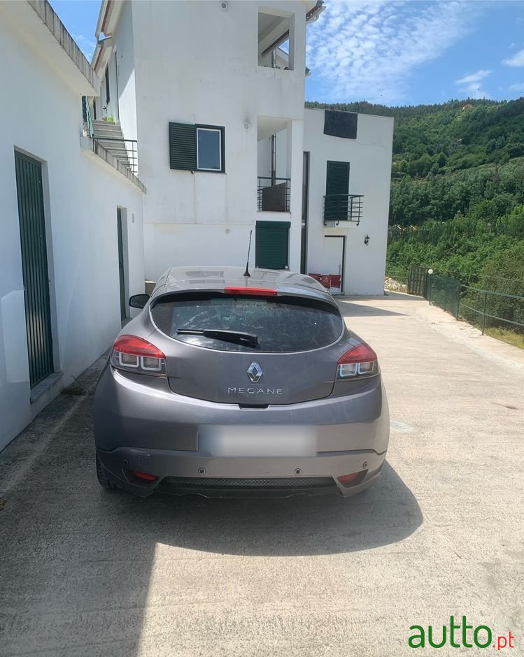 2013' Renault Mégane Coupe photo #2