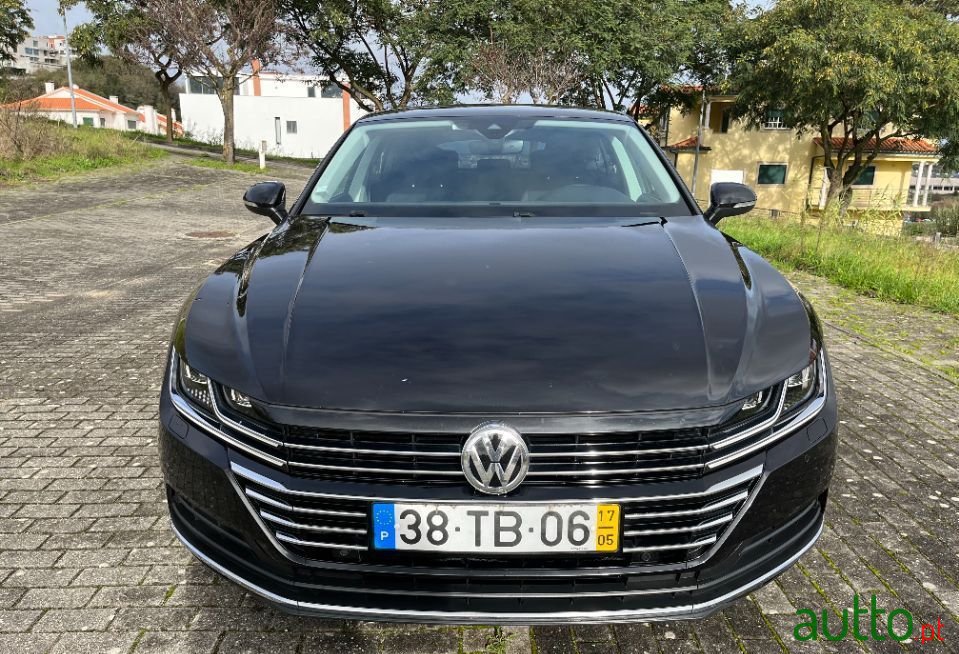 2017' Volkswagen Arteon photo #3