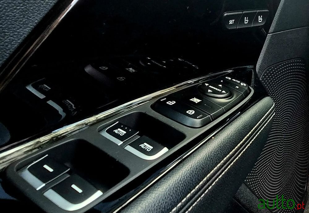 2020' Kia Niro Ev photo #6