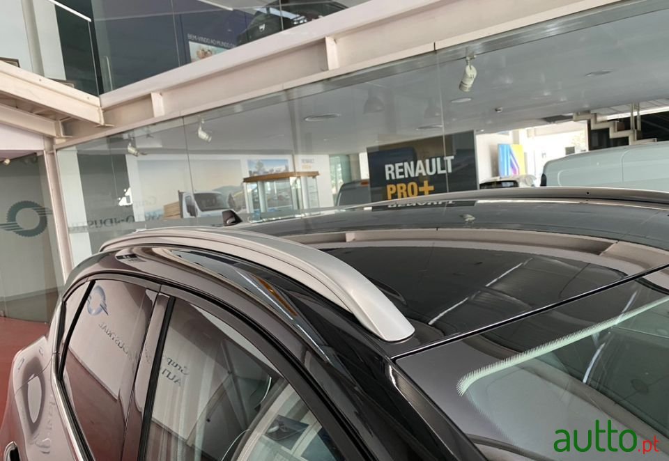 2021' Renault Captur photo #3