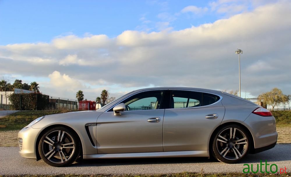 2010' Porsche Panamera 4S Pdk photo #2