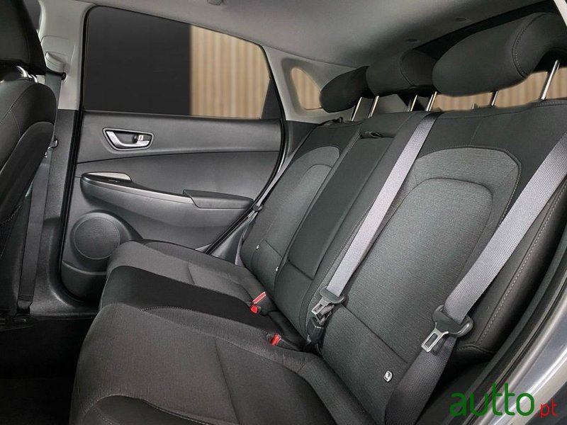 2022' Hyundai Kauai Ev 64 Kwh Premium photo #6