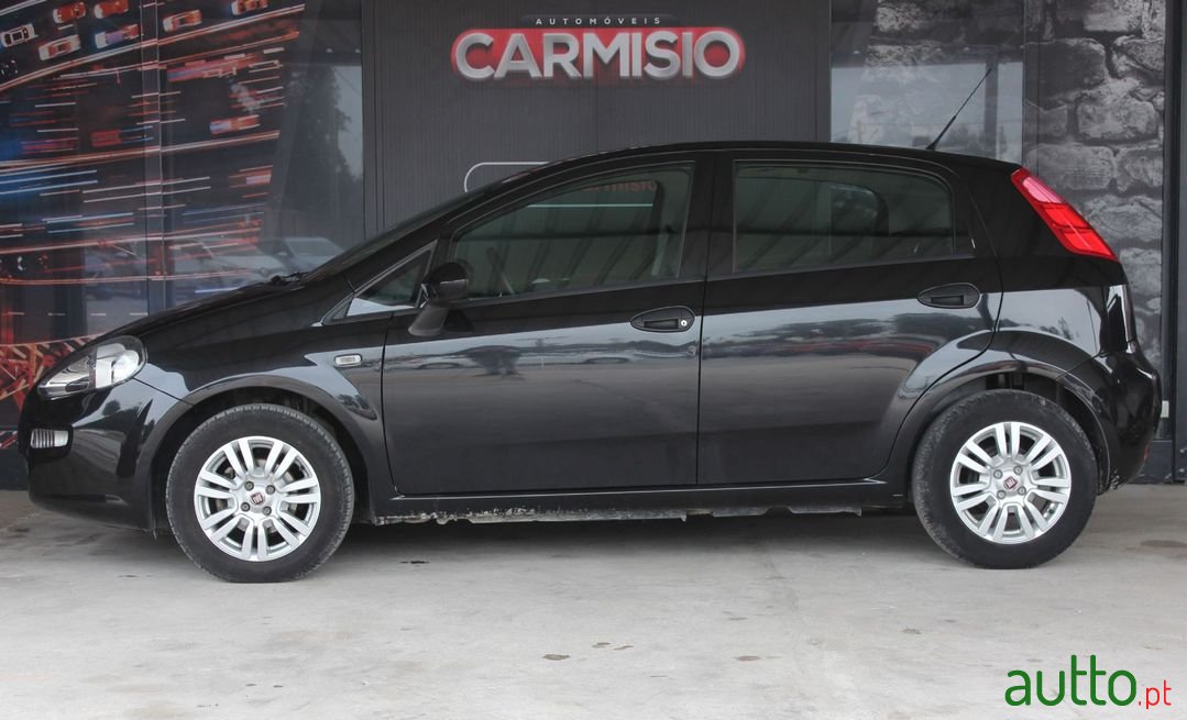 2017' Fiat Punto photo #5