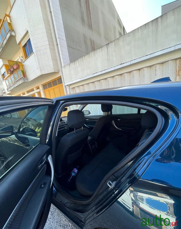 2016' BMW Série 1 D Advantage photo #5