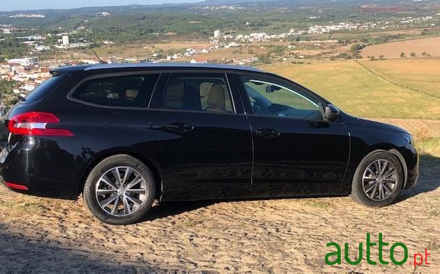 2015' Peugeot 308 Sw photo #3