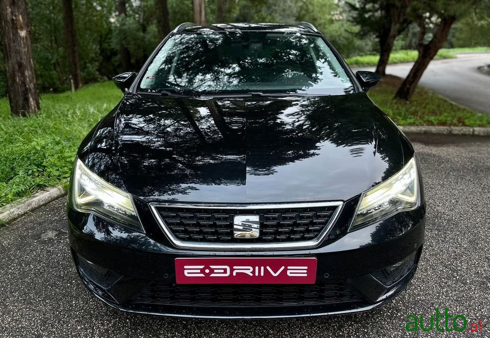 2017' SEAT Leon St photo #3