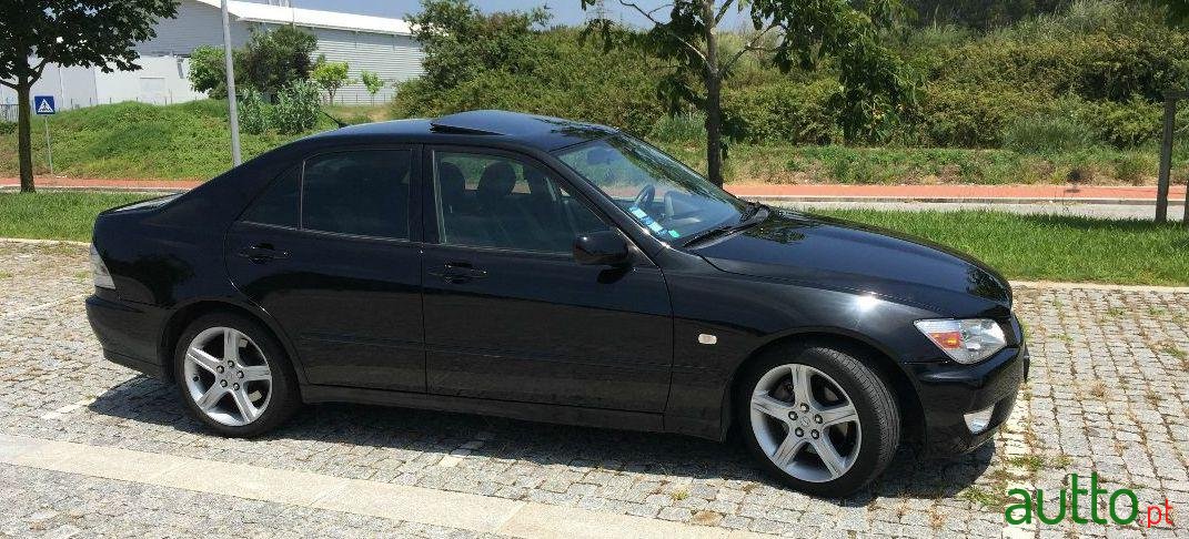 2002' Lexus Is-200 photo #1