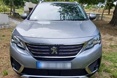 2019' Peugeot 5008