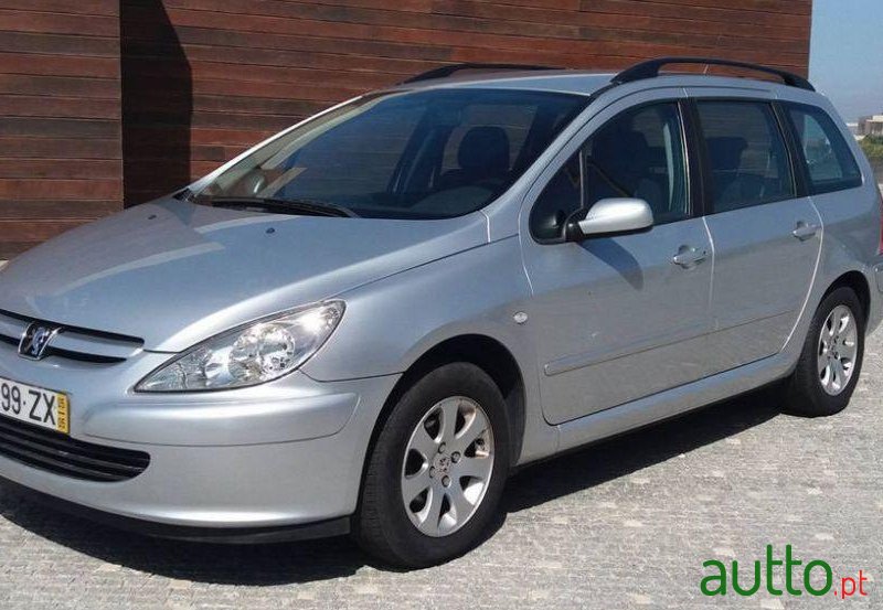 2005' Peugeot 307 Sw photo #2