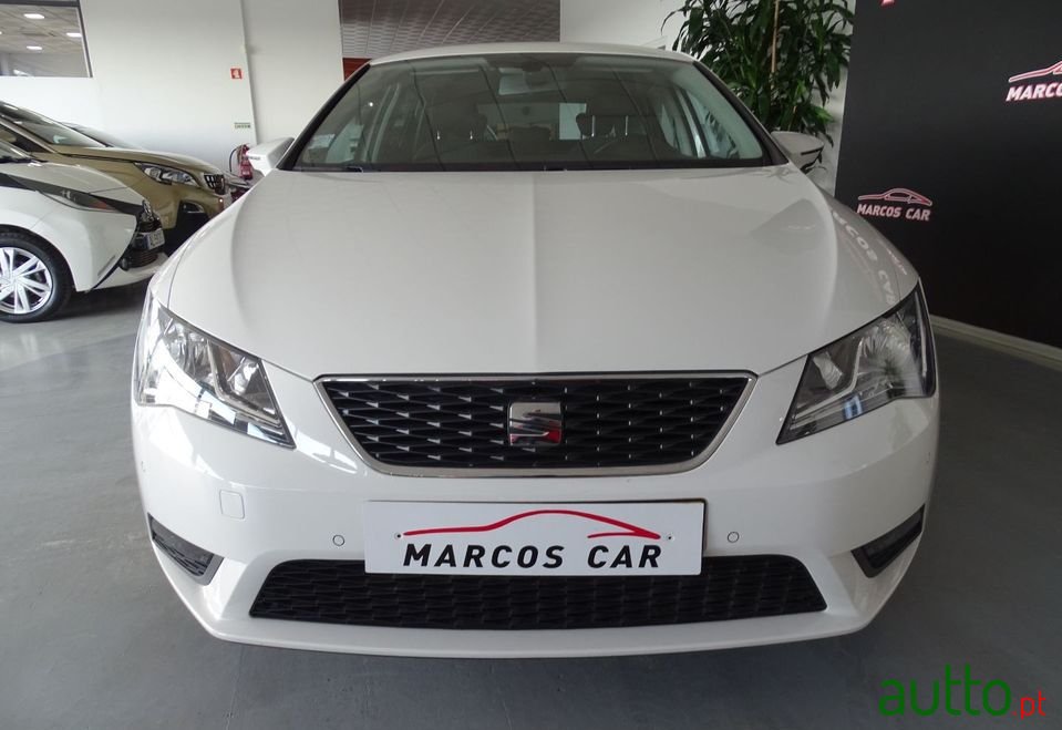 2013' SEAT Leon photo #2