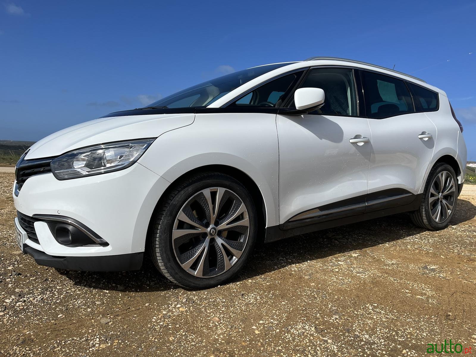 2018' Renault Grand Scenic photo #3