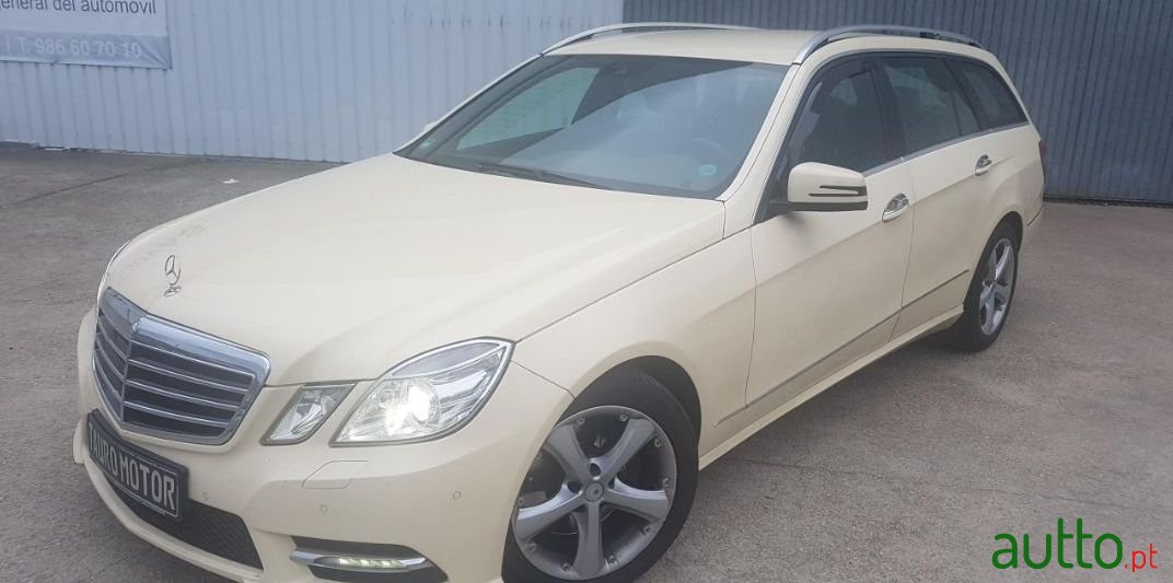 2010' Mercedes-Benz E-250 photo #1