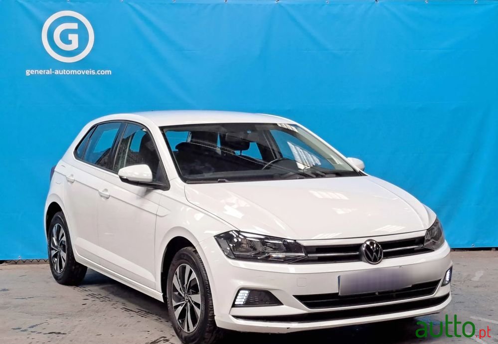 2021' Volkswagen Polo 1.0 Tsi Life photo #3