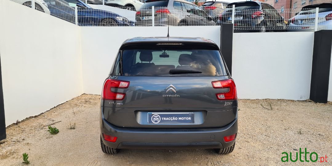 2016' Citroen C4 Grand Picasso photo #6