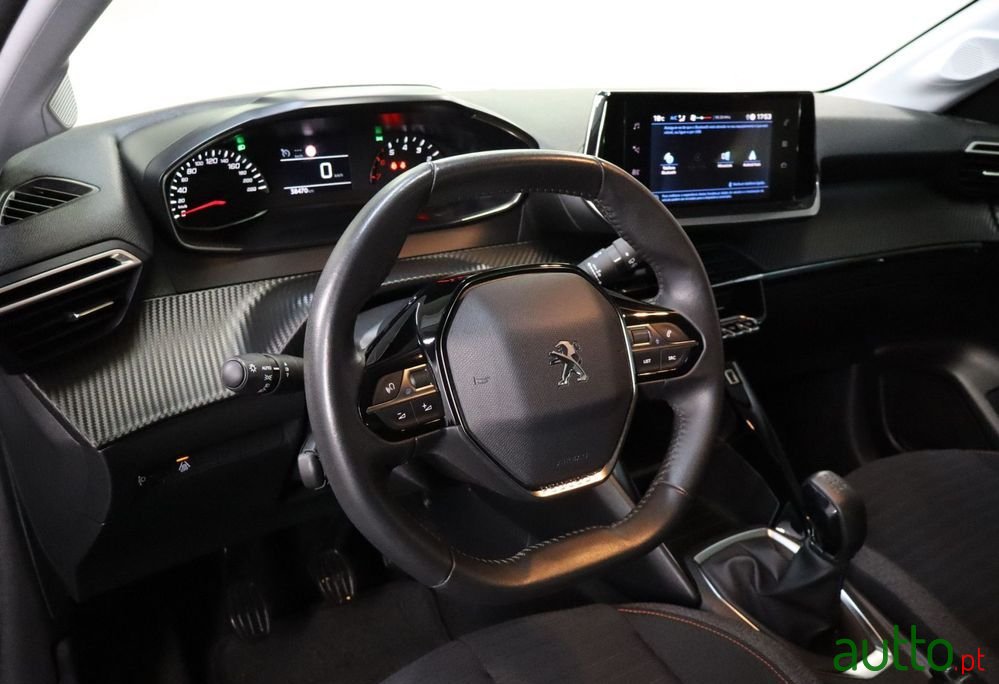 2023' Peugeot 208 photo #5