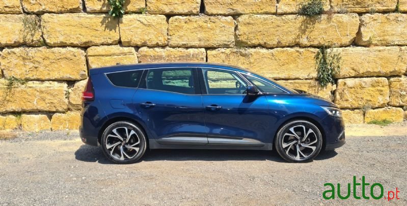 2019' Renault Grand Scenic photo #4