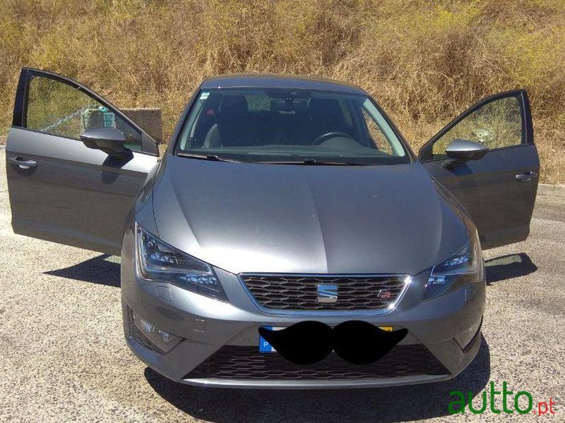 2013' SEAT Leon photo #2