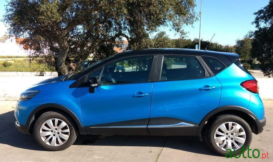 2015' Renault Captur photo #4